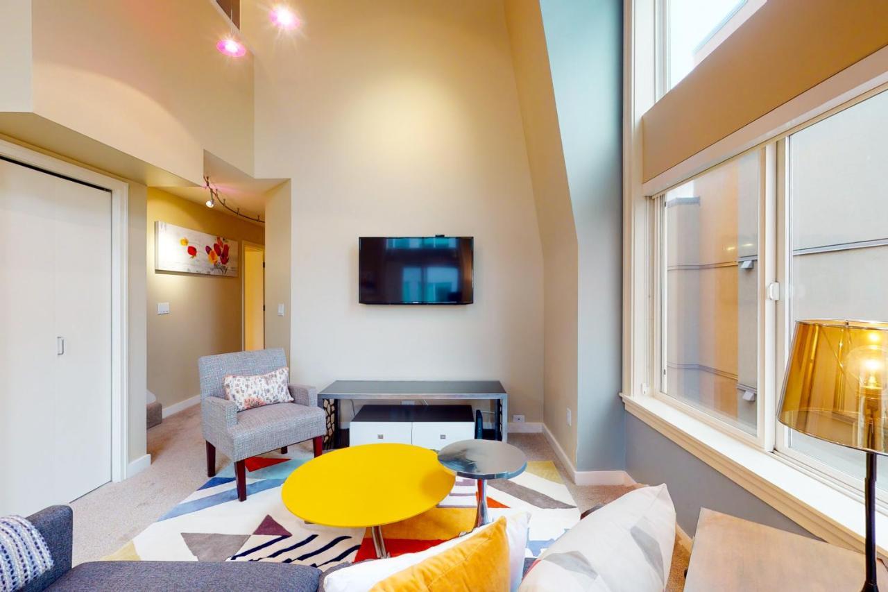 Belltown Court Sunset Suite ซีแอตเทิล ภายนอก รูปภาพ