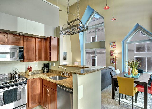 Belltown Court Sunset Suite ซีแอตเทิล ภายนอก รูปภาพ